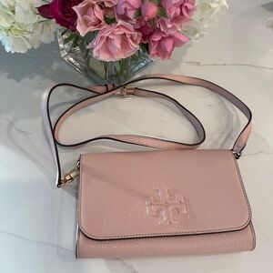TORY BURCH Women’s Thea Flat Wallet Crossbody Pink Quartz Color NWT
